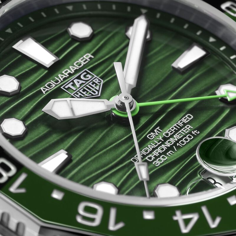 TAG Heuer Aquaracer Professional 300 GMT Green Dial, 42mm image number 5